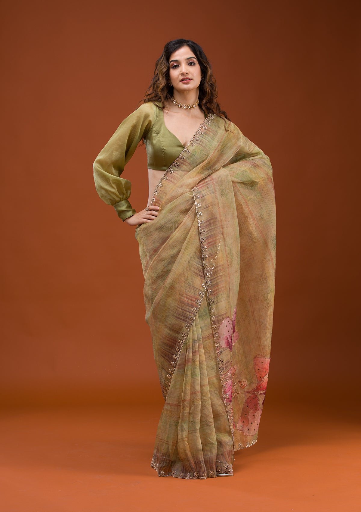 Exquisite Mehendi-Printed Tissue Saree for Elegant Occasions