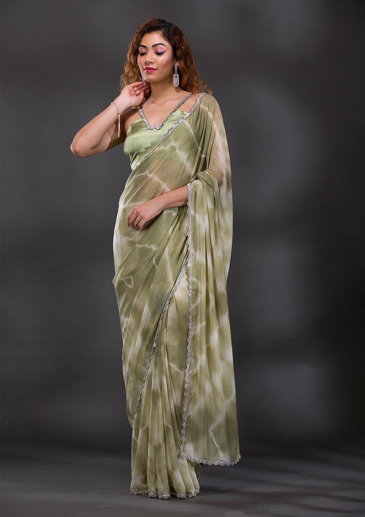 Enchanting Pista Green Georgette Saree with Elegant Stonework and Shimmer - Image 4