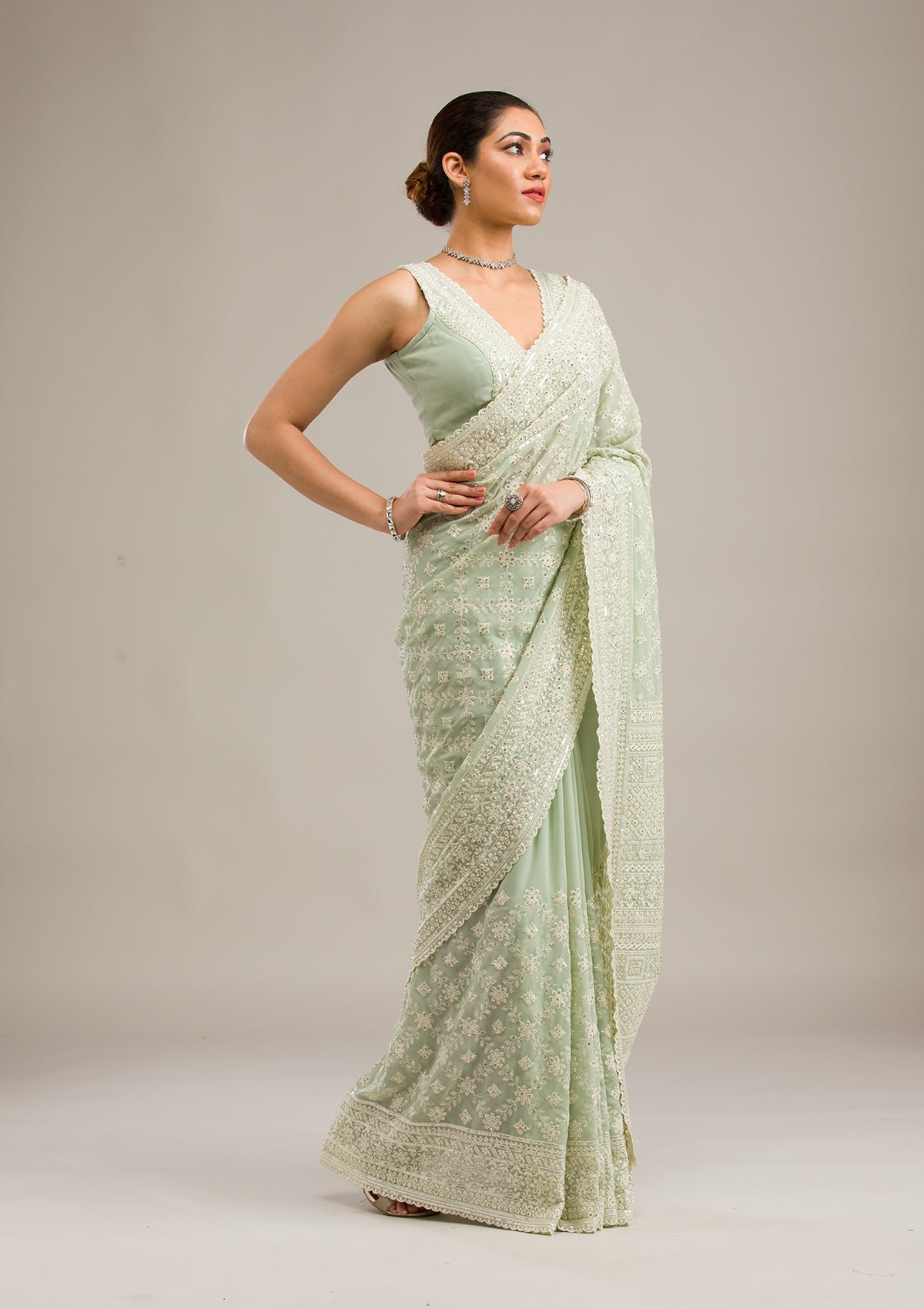 Elegant Pista Green Georgette Saree with Exquisite Threadwork - Image 5