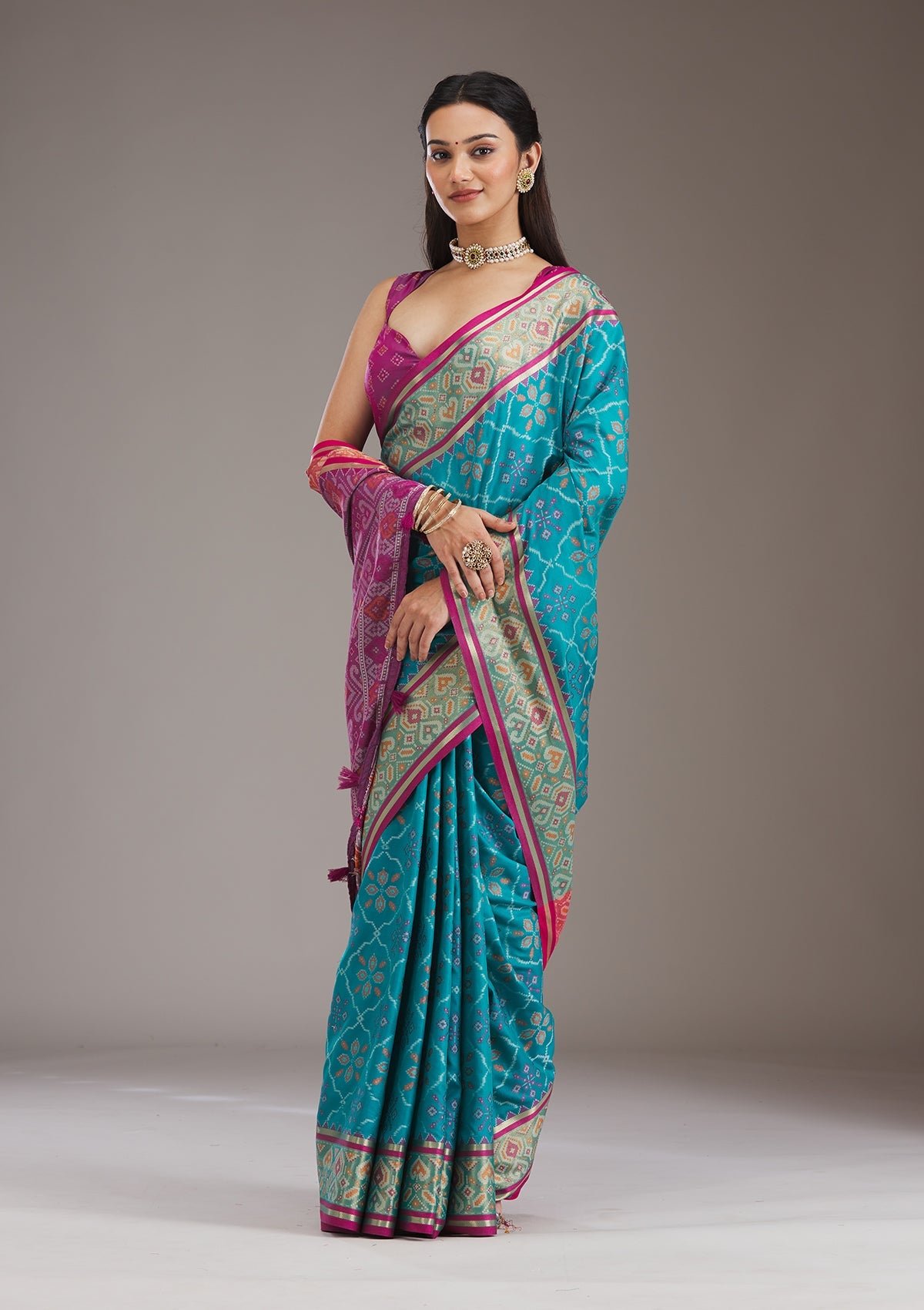 Exquisite Turquoise Blue Art Silk Saree Enhanced with Intricate Threadwork